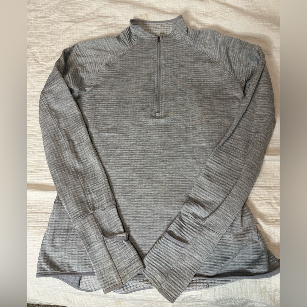 Nike Pullover Small